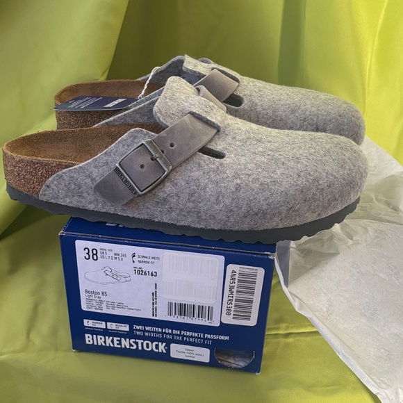 Birkenstock Gray Wool Clogs with Strap - Picture 4 of 4